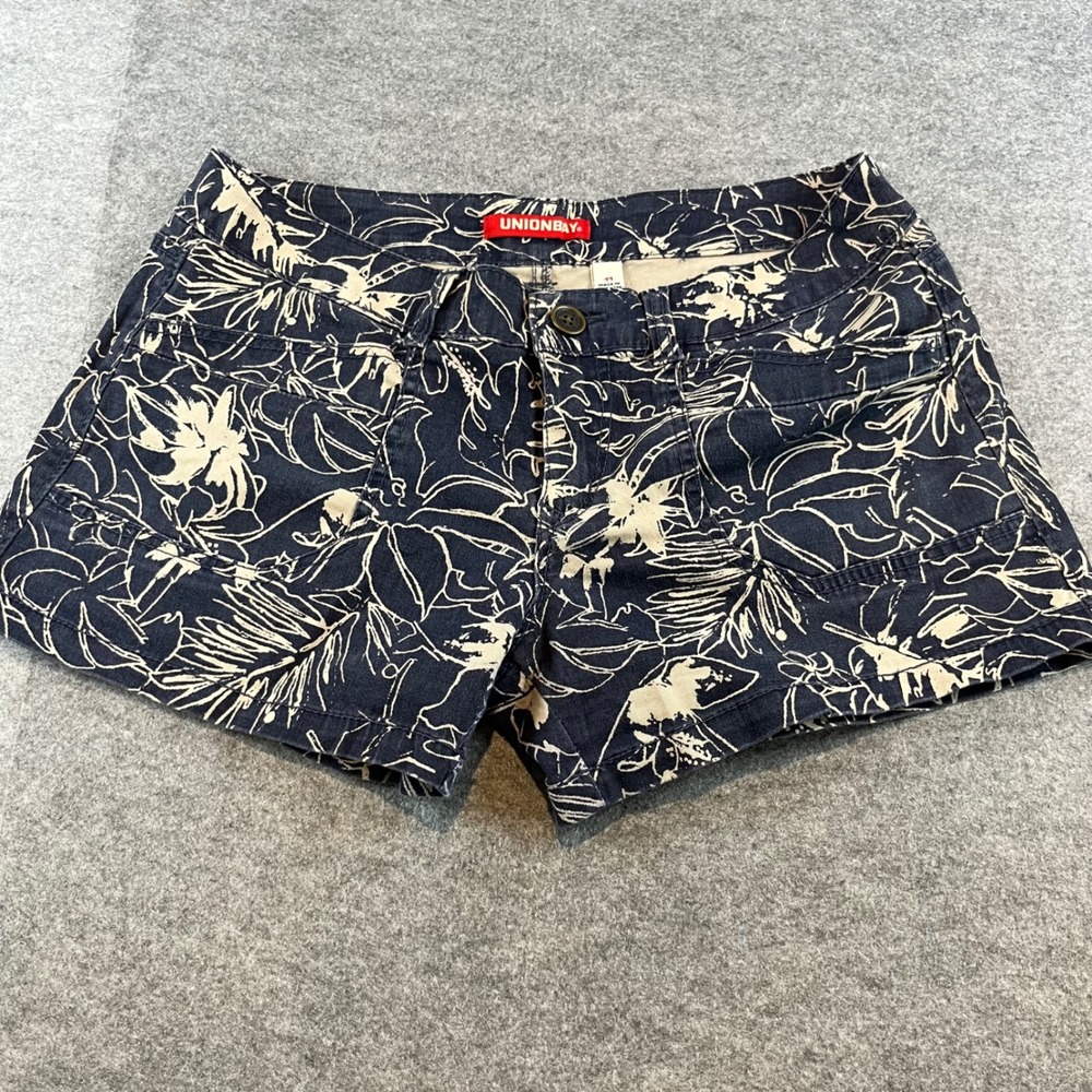 Unionbay Women Tropical Floral Shorts Navy Blue Summer Beach 11 Cotton Stretch
